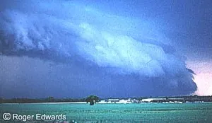 Leading edge of a squall line.